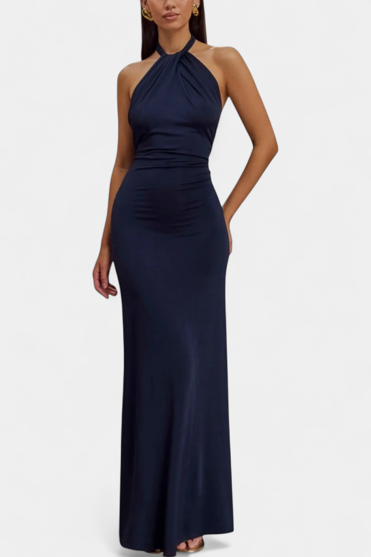 Trinity | Vestido ajustado con escote halter y fruncidos en la espalda