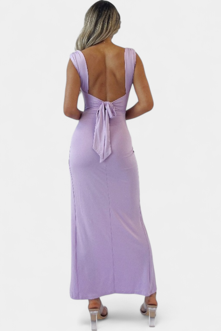 Viveka | Vestido elástico con lazo en la espalda